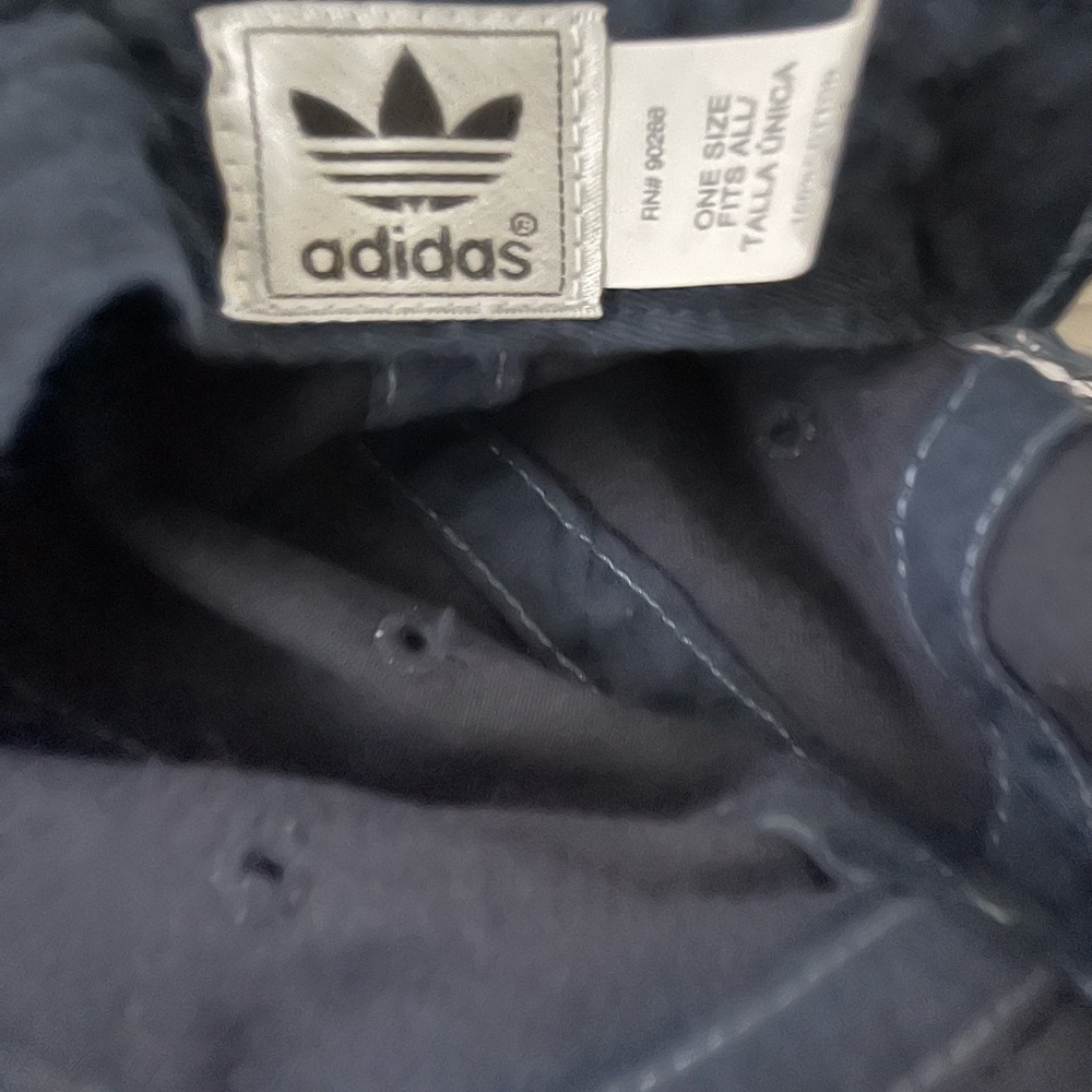 Blue ADIDAS baseball cap - Picture 3 of 4